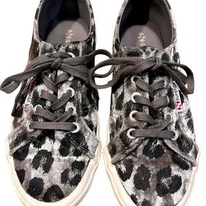 Superga Velvet Leopard print Women’s sneaker size 6.5